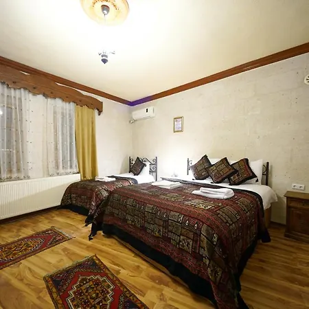 Arch Palace فندق 3*